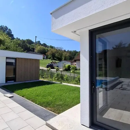 Apartman Daisy 1 *